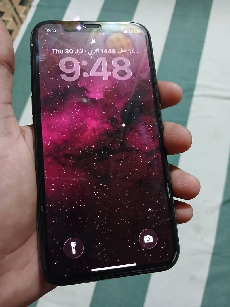 Apple iPhone 11 Pro 1