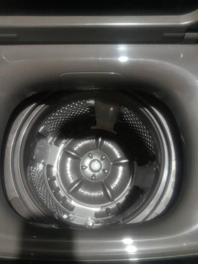 dawlance automatic washing machine model DWT 11671 FLT
