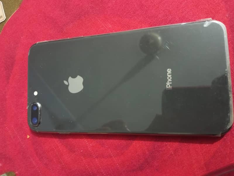 Apple iPhone 8 Plus 0