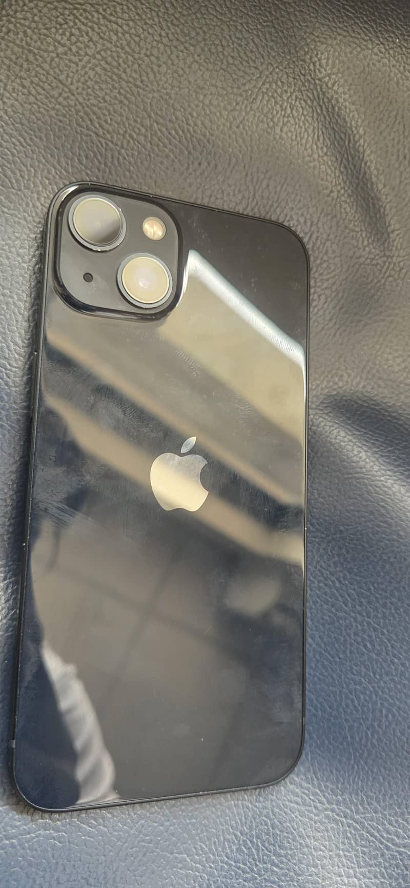 Apple iPhone 13 0