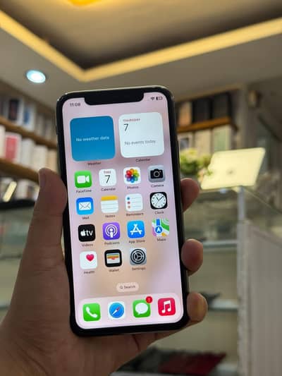 iPhone x 256GB  PTA proved hai My WhatsApp number 03/09/37/13/734