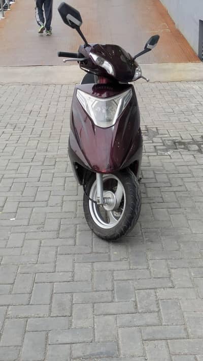 United scooty 100cc