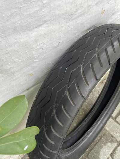 Metzeler Lasertec 120/90/18 tyre
