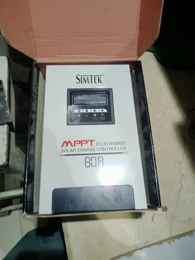 SIMTEK MPPT solar charger