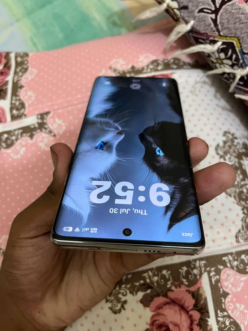 Tecno CAMON 40 Pro 7
