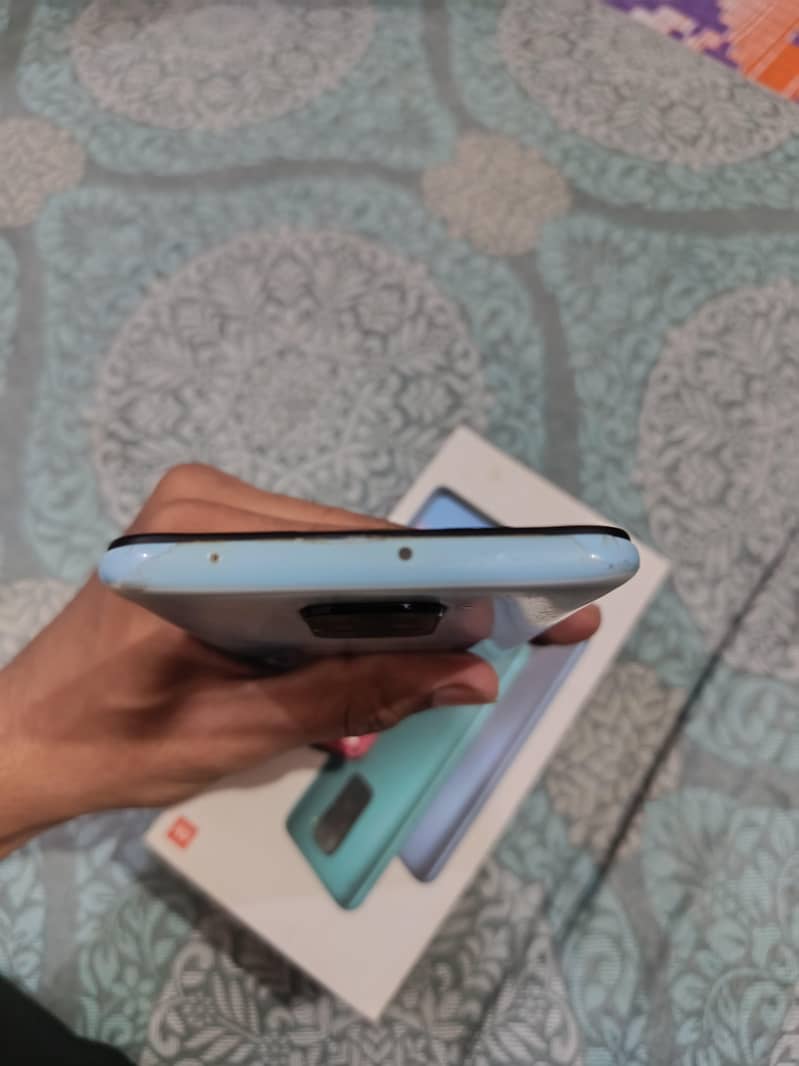 Xiaomi Redmi Note 9 3