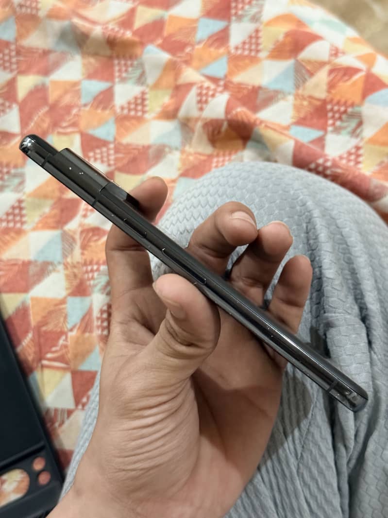 Google Pixel 8 Pro 2