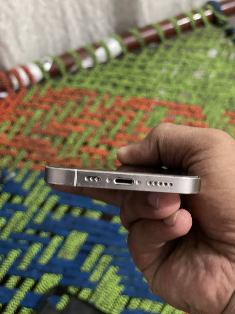 Apple iPhone 12 Pro 4