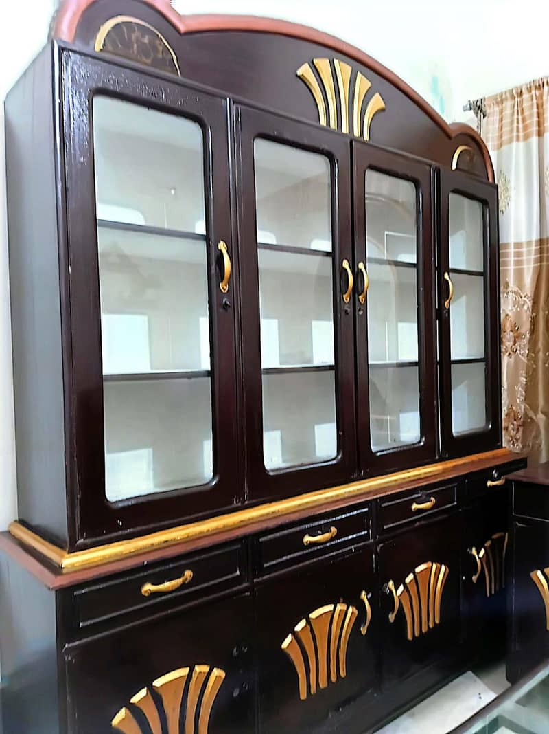 Dressing table or showcase 2