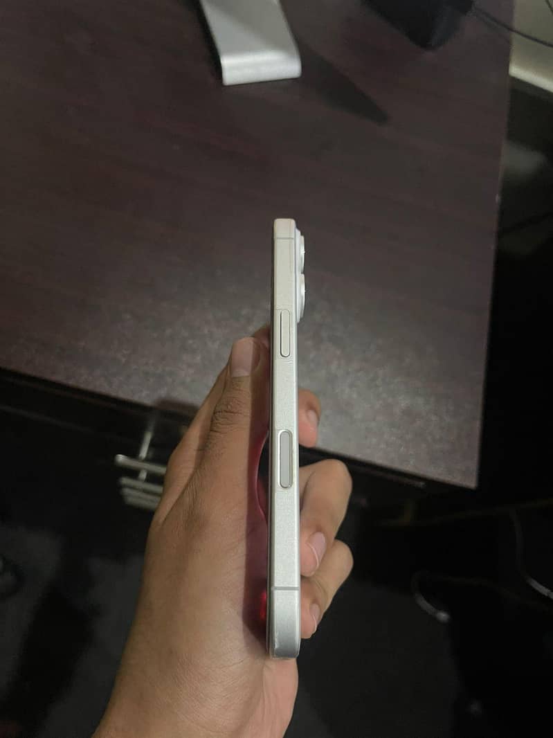 Apple iPhone 17 3