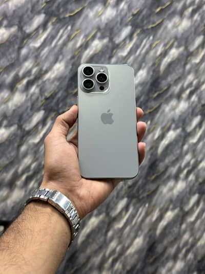 Apple iPhone 15 Pro Max