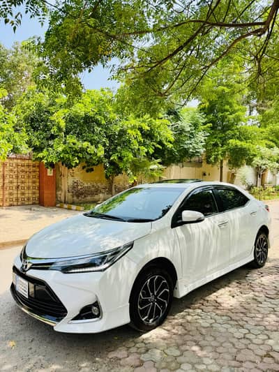Toyota Altis Grande 2025