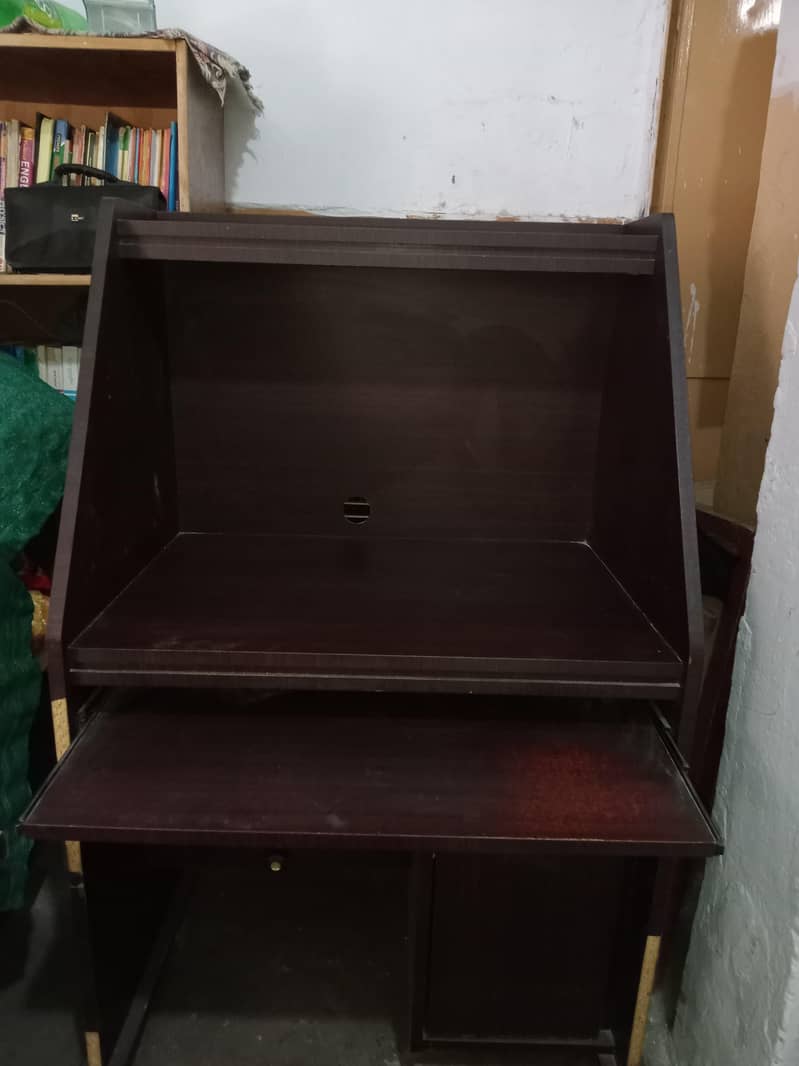 computer trolly 1