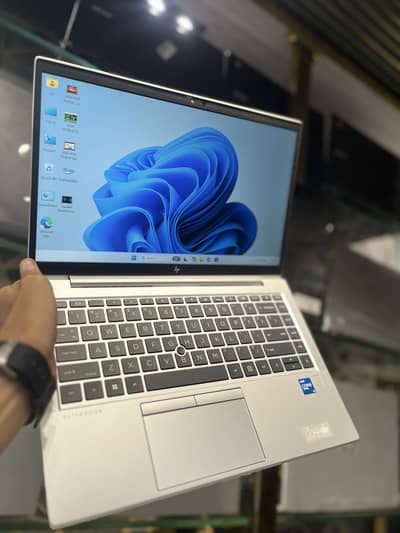 HP ELITEBOOK 840 G8