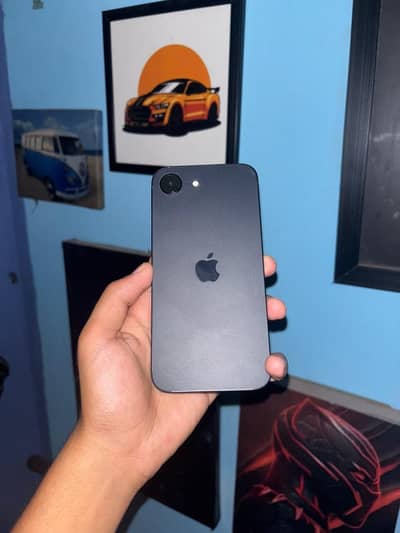 Apple iPhone 16e