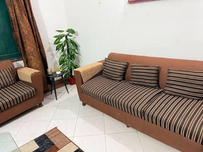 5 Seater Used Sofa Set with Center Table – Good Condition