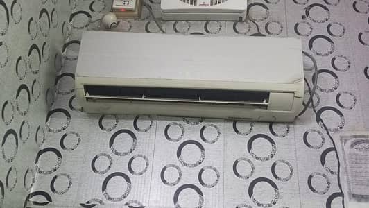 Haier 1 ton Ac Non inverter