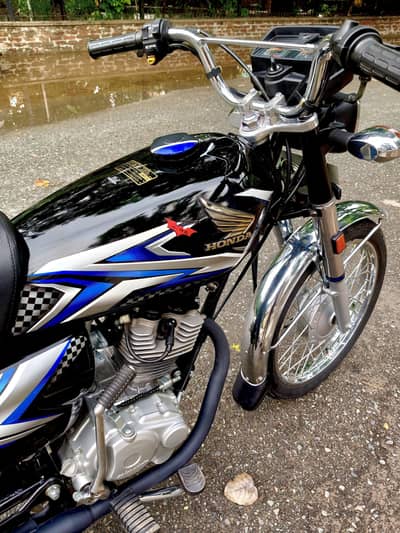 Honda CG 125 2024/2025 Black Gift For Honda Lover Just Buy & Drive