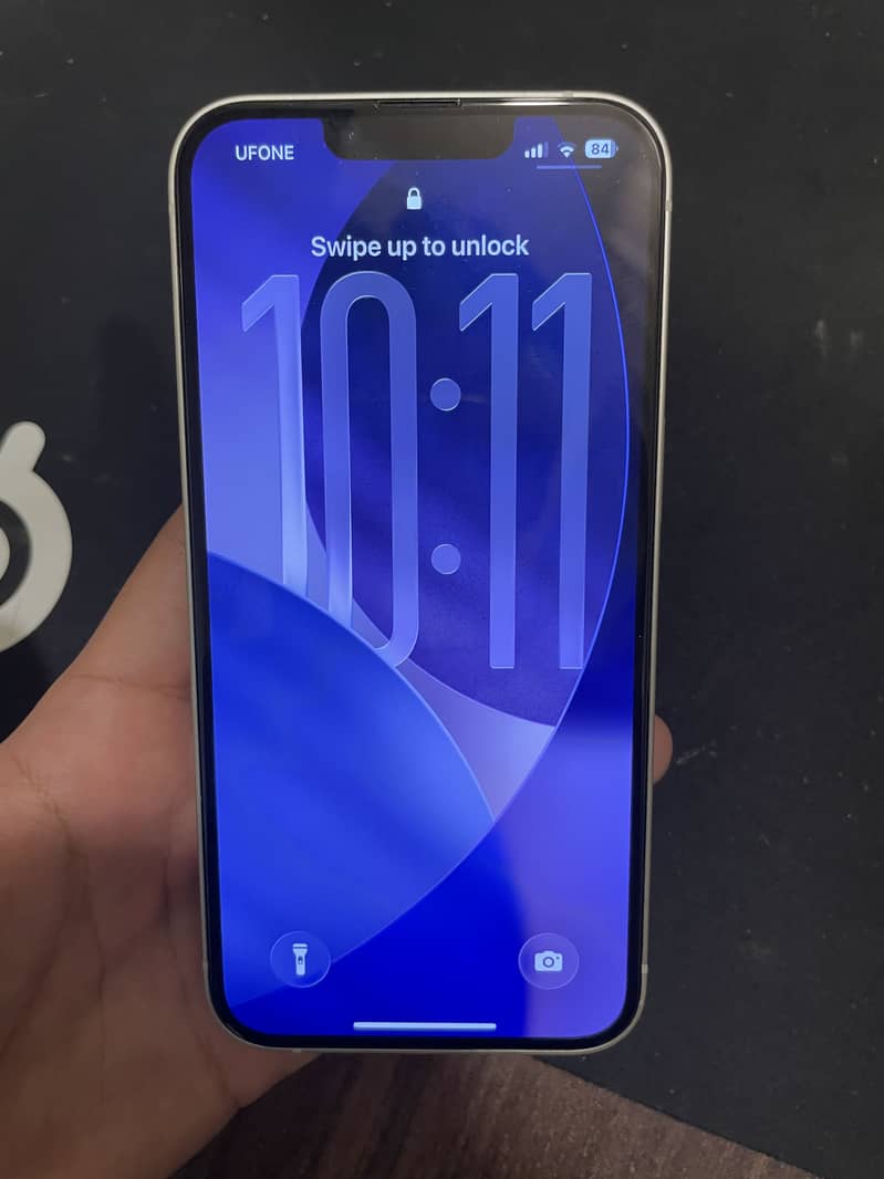 Apple iPhone 14 4