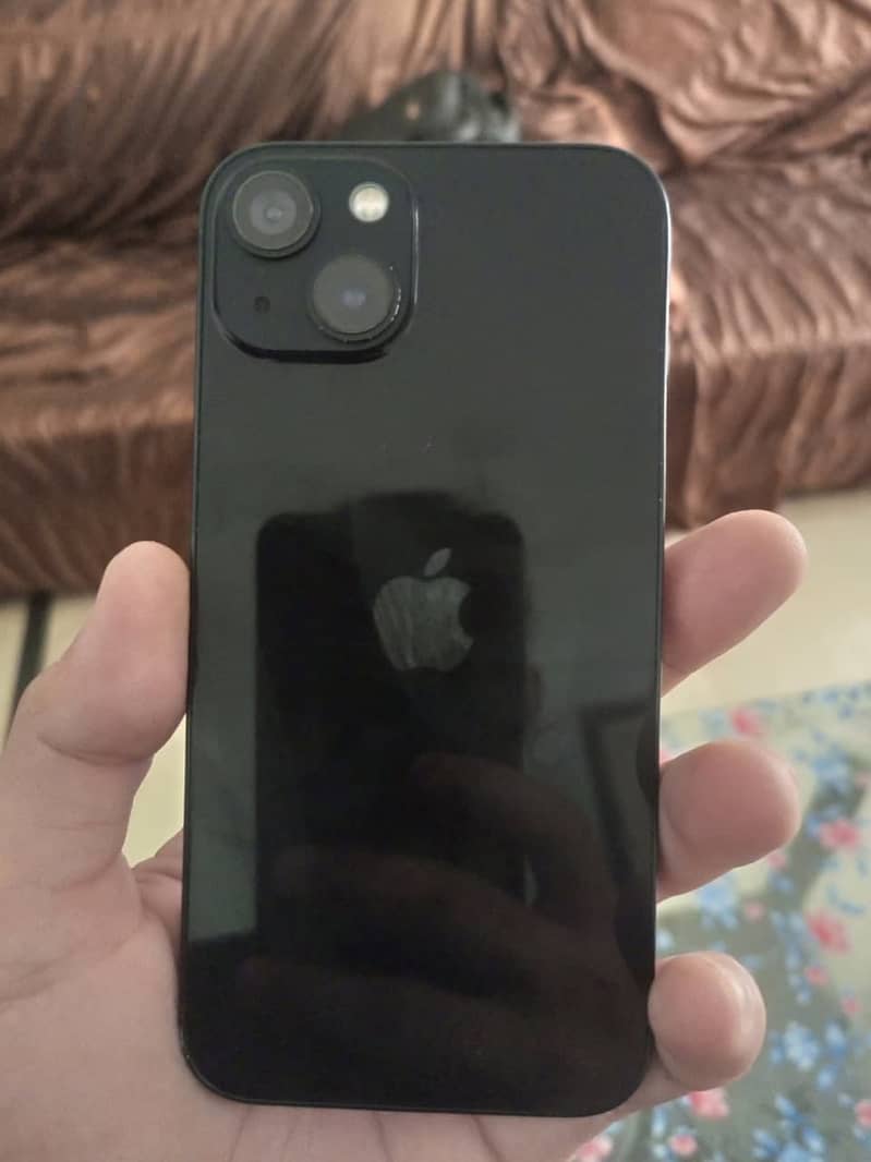 Apple iPhone 13 0