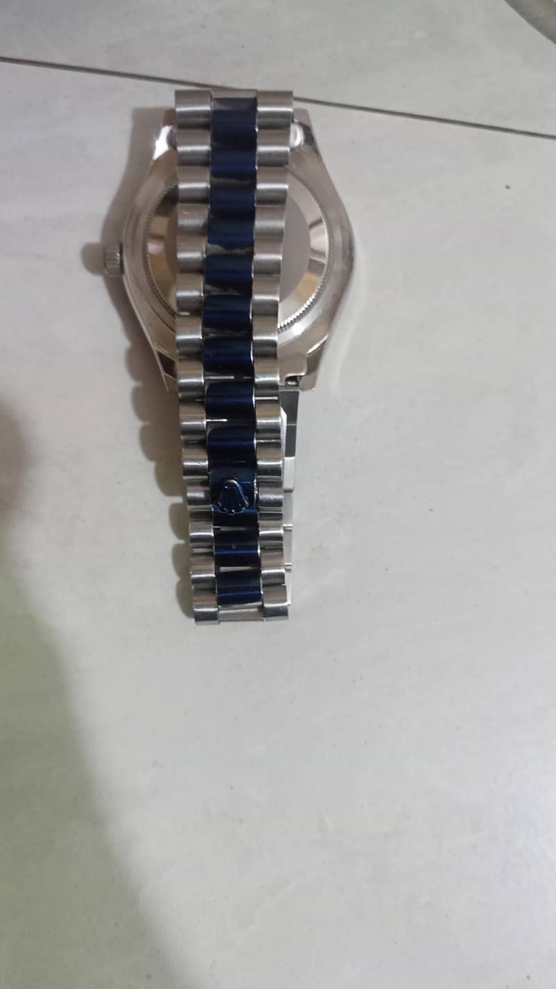 watch 1
