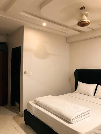 1 room availible for rent fully furnished attach bath