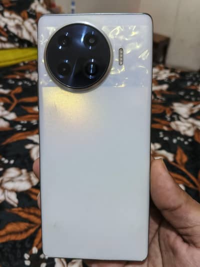 Tecno Spark 20 Pro Plus