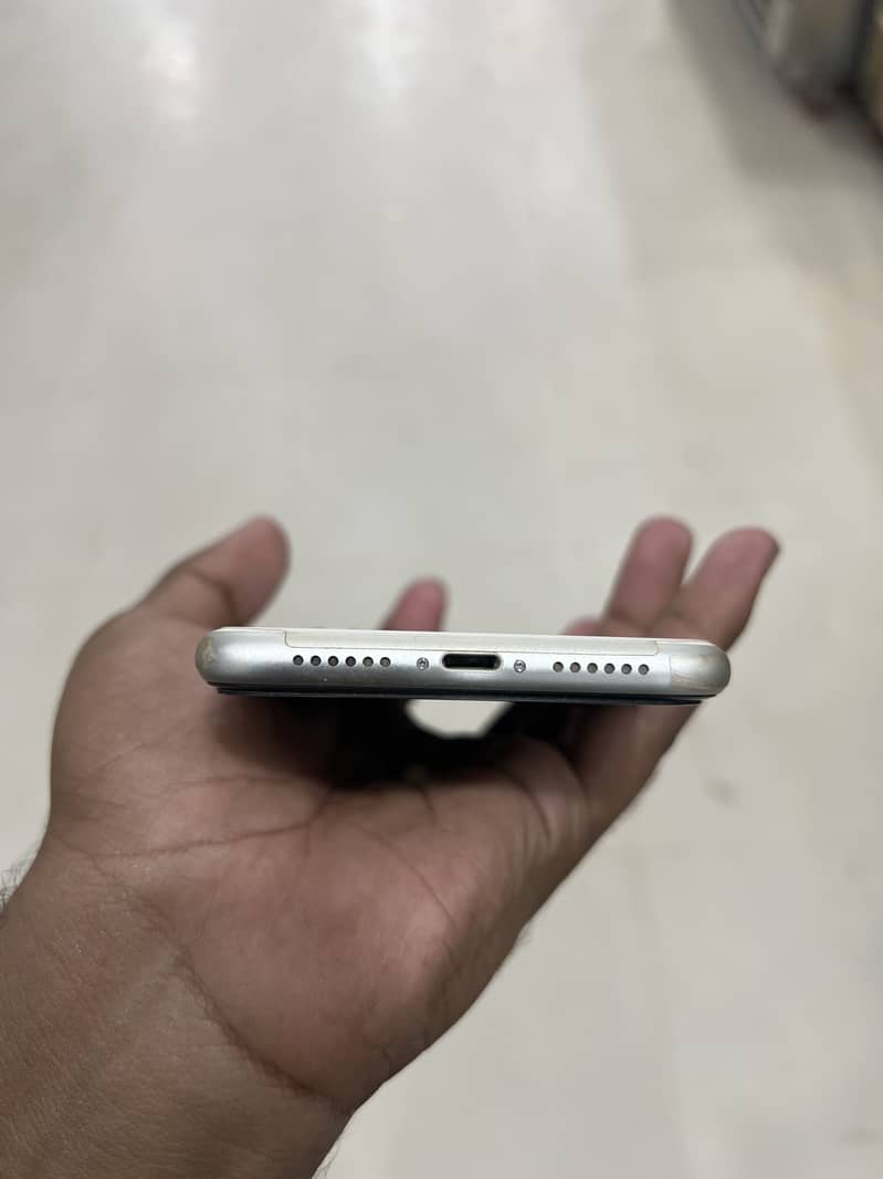 Apple iPhone 11 2