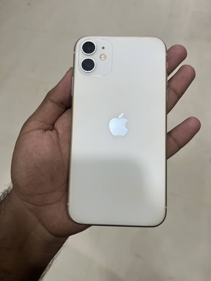 Apple iPhone 11 3