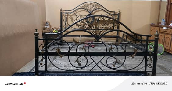 Iron Bed King Size for Sale