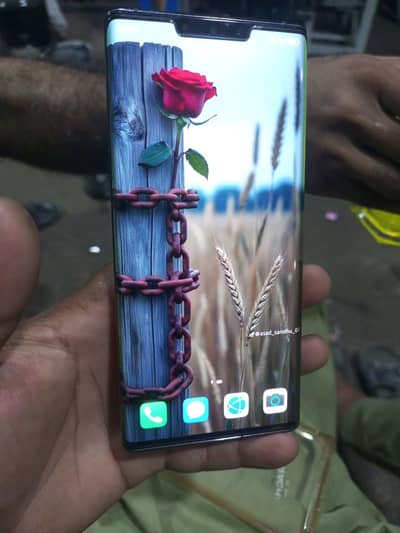 Huawei mate 30 pro  back break baki all ok  8 256  ha   exchange b ho