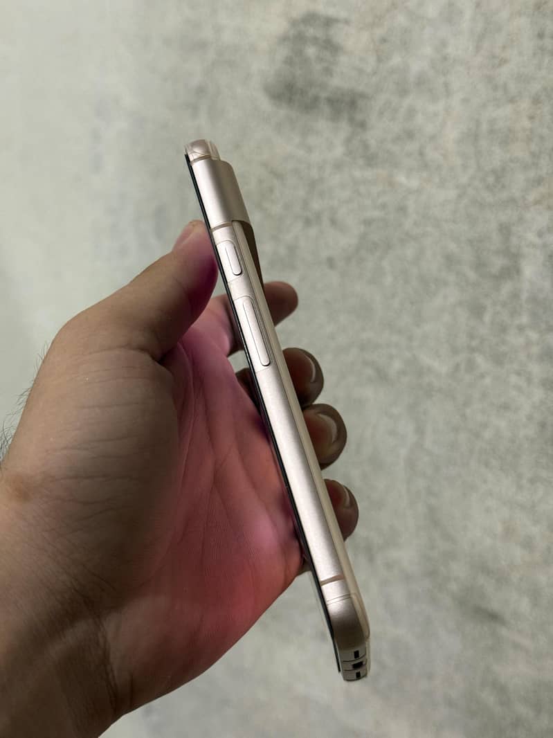 Google Pixel 8 6