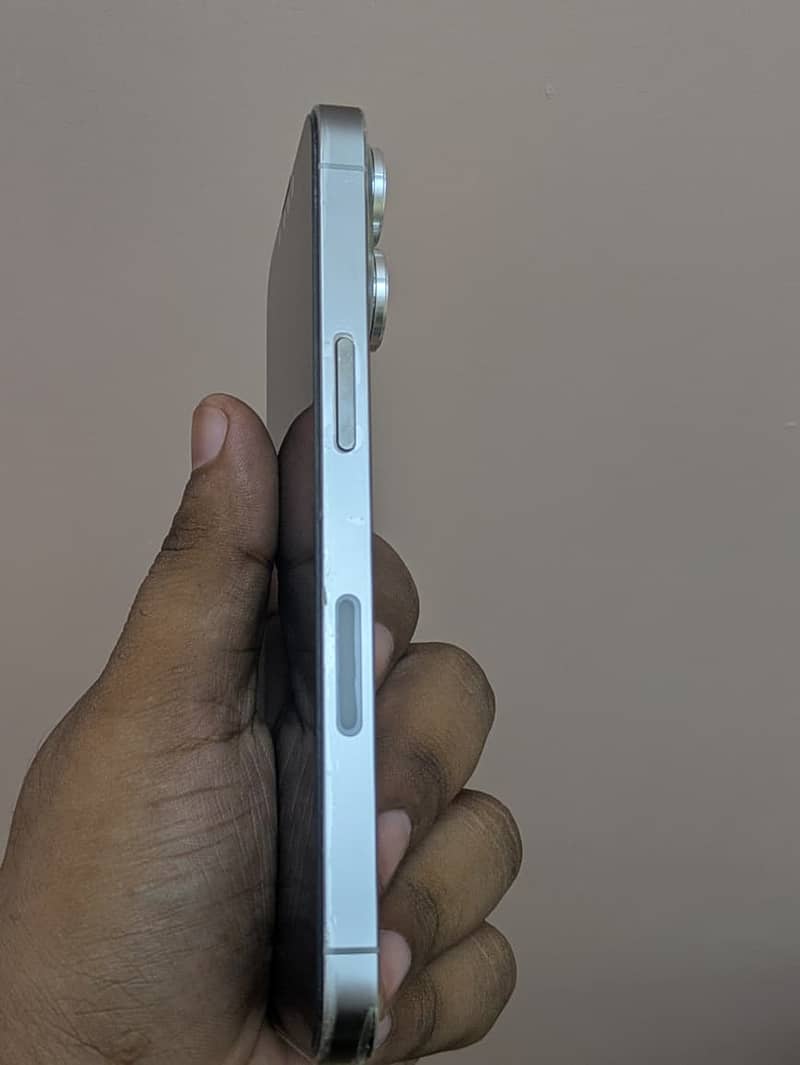 Apple iPhone 13 Pro 1