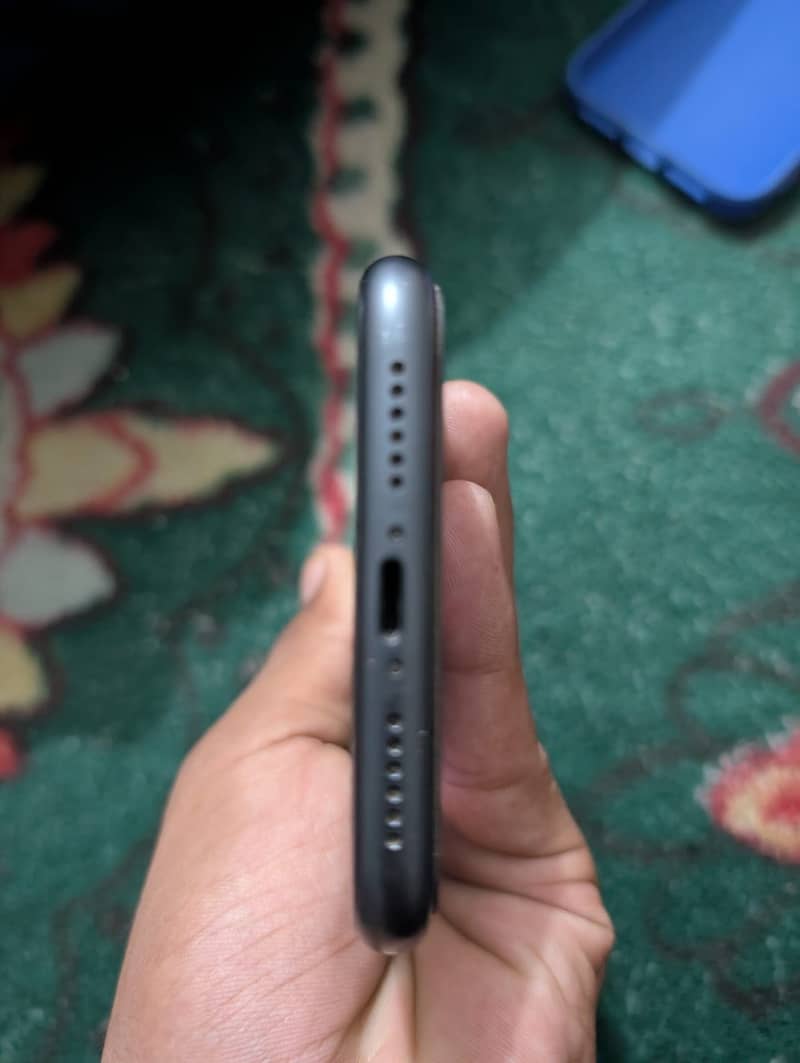 Apple iPhone 11 2