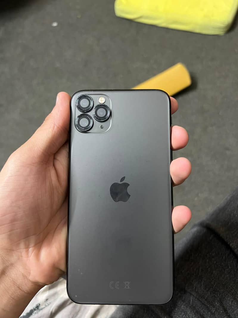 iPhone 11 Pro Max 1