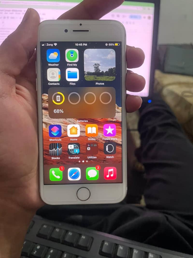 Apple iPhone 7 2