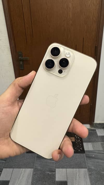 Apple iPhone 16 Pro Max JV