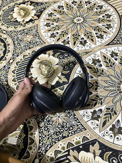 Dogaus wireless headphones and speakers
