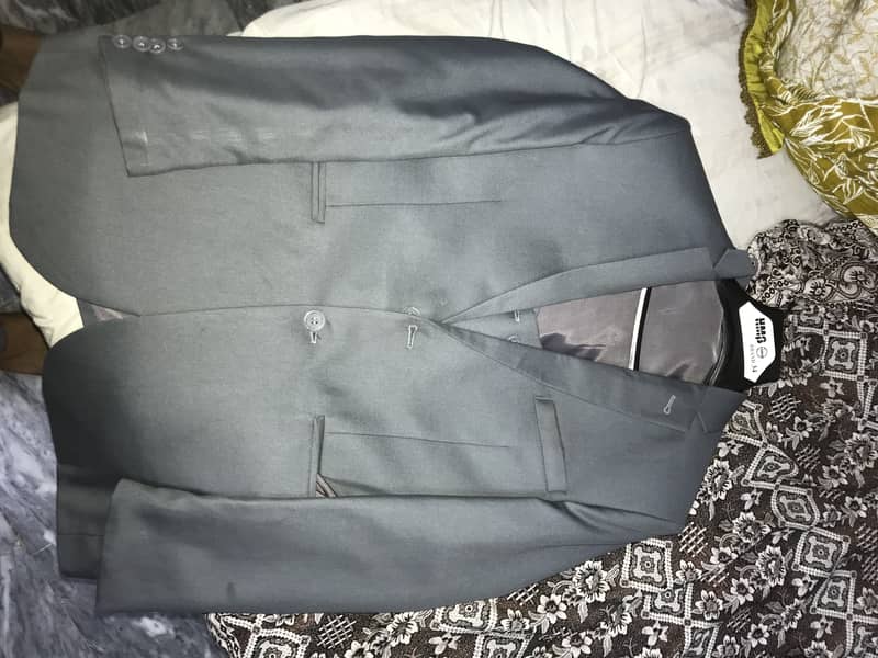 three piece 0