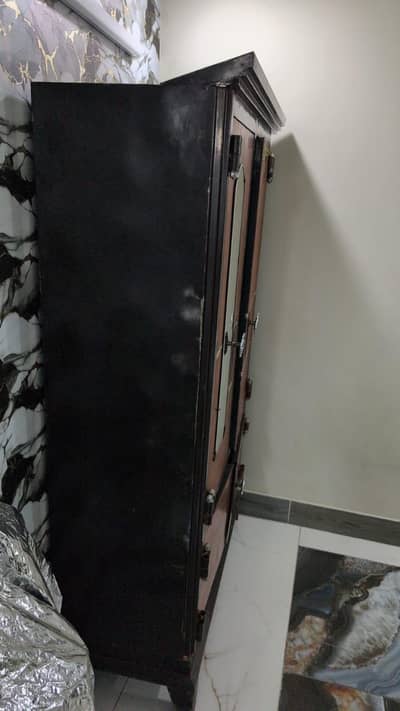 steel safe almari