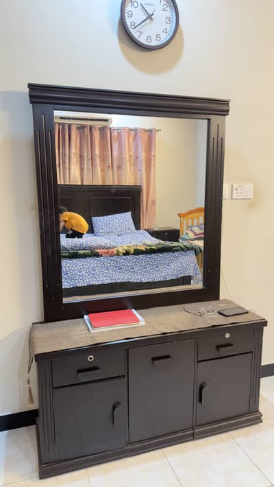 Dressing Table for Sale, B17