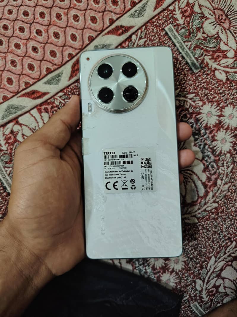 Tecno CAMON 30 Premier 0