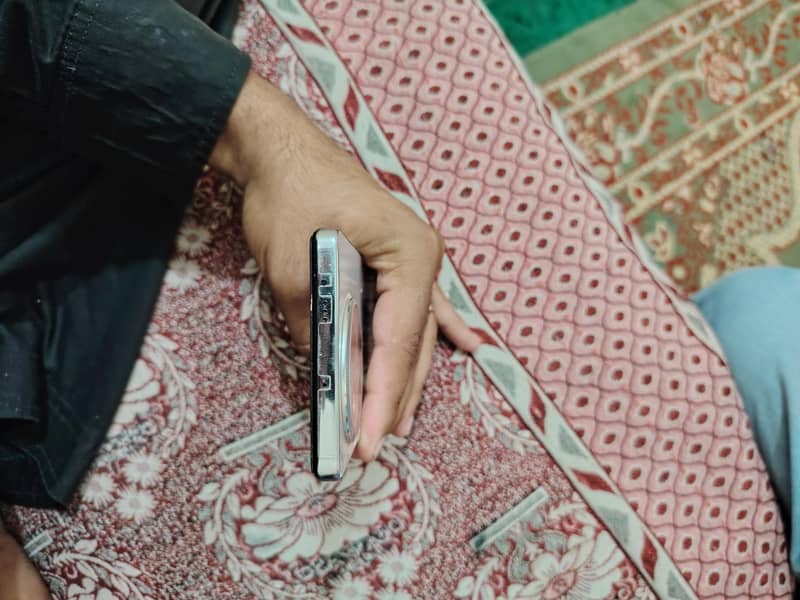 Tecno CAMON 30 Premier 4