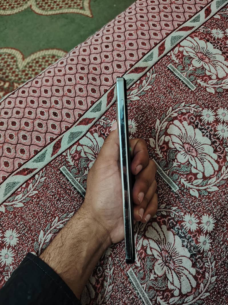 Tecno CAMON 30 Premier 6