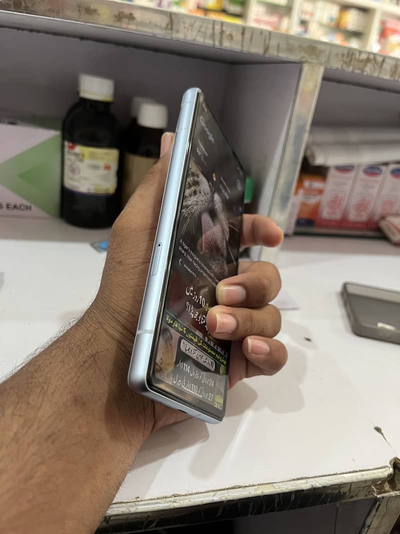 Google Pixel 7a 4