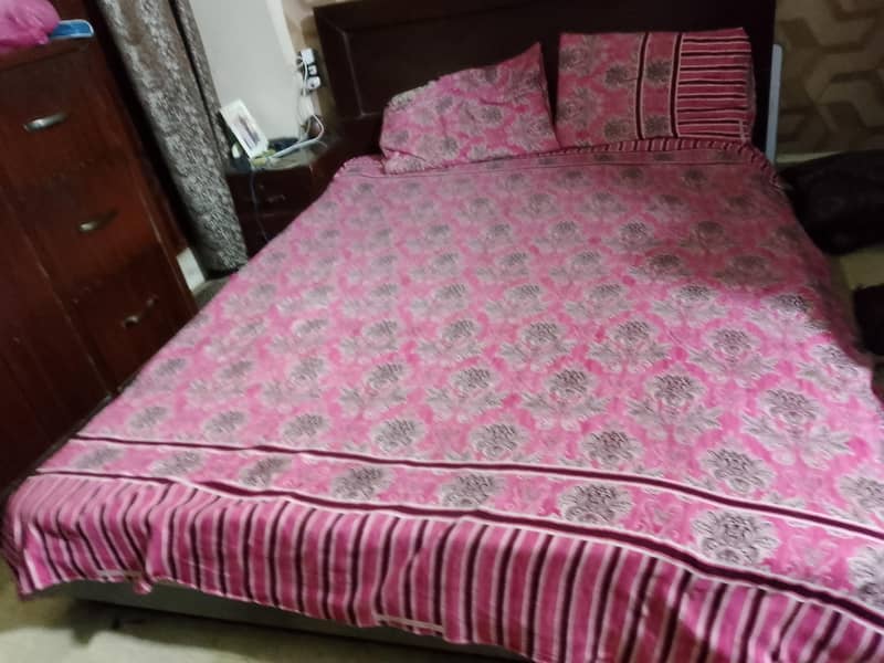 bed + cupboard + dressing + side table 0