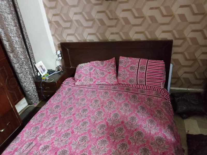 bed + cupboard + dressing + side table 2