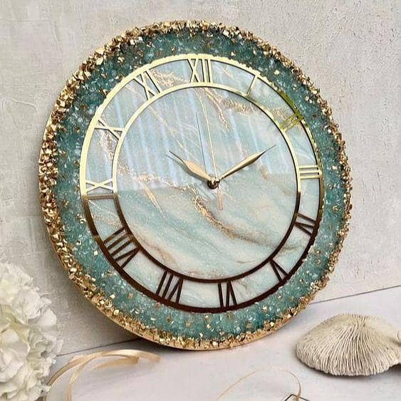 Customized handmade clocks 1