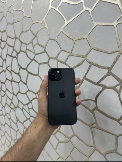 Apple iPhone 15