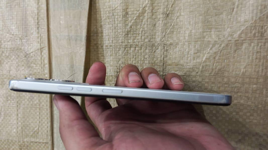 Tecno Spark 40 4